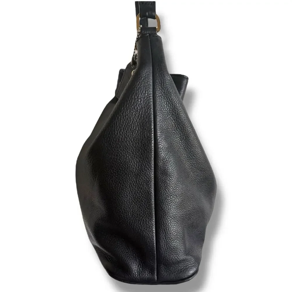 MICHAEL Michael Kors Black and Gold Shoulder Bag with‎ Chain Detail Bucket